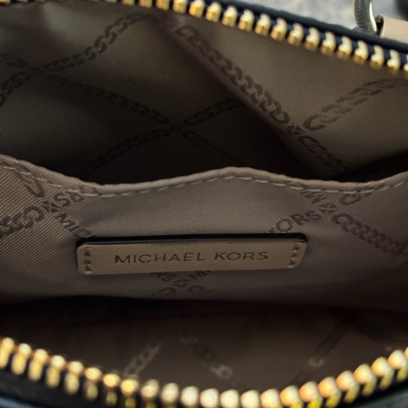 Michael Kors Grayson Empire Signature Logo Duffel Crossbody Bag - Picture 4 of 6